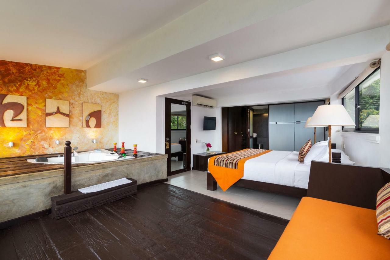 The Theva Residency Hotel Kandy Exterior photo
